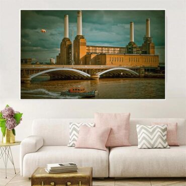 Flying Pig at Battersea Power Station Pink Floyd Canvas