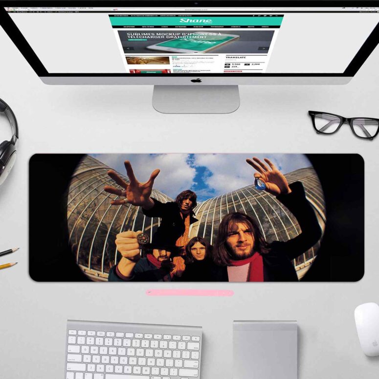 Fish Eye Photo Of Pink Floyd - Pink Floyd Mouse Desk Pad