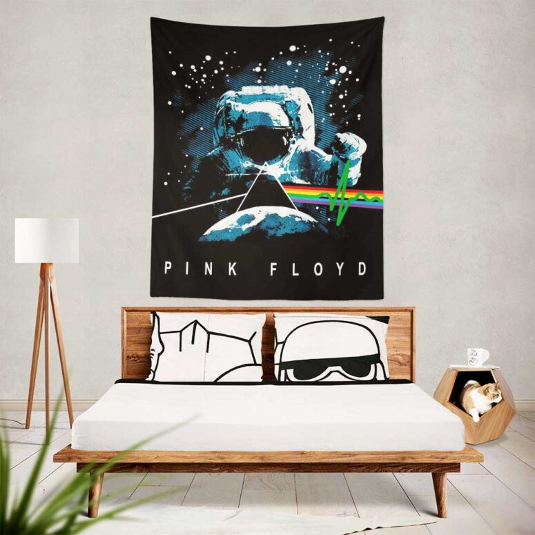 Pink Floyd Dark Side Pyramid Astronaut Tapestry Pink Floyd Dark Side Pyramid Astronaut Tapestry