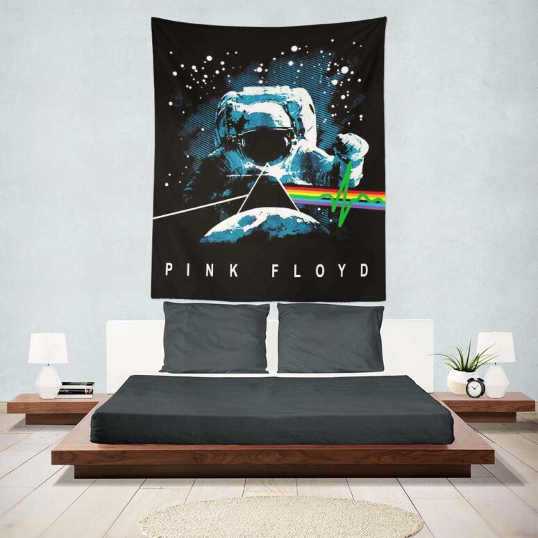 Pink Floyd Dark Side Pyramid Astronaut Tapestry Pink Floyd Dark Side Pyramid Astronaut Tapestry
