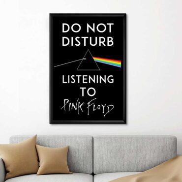 Do Not Disturb listening to Pink Floyd Canvas