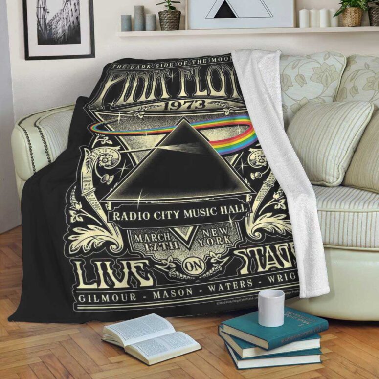 Pink Floyd Fleece Blanket - Dark Side of The Moon Tour 1973 Pink Floyd Fleece Blanket - Dark Side of The Moon Tour 1973