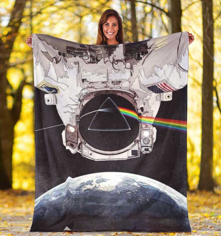 Pink Floyd Fleece Blanket - Dark Side Of The Moon Astronaut Pink Floyd Fleece Blanket - Dark Side Of The Moon Astronaut