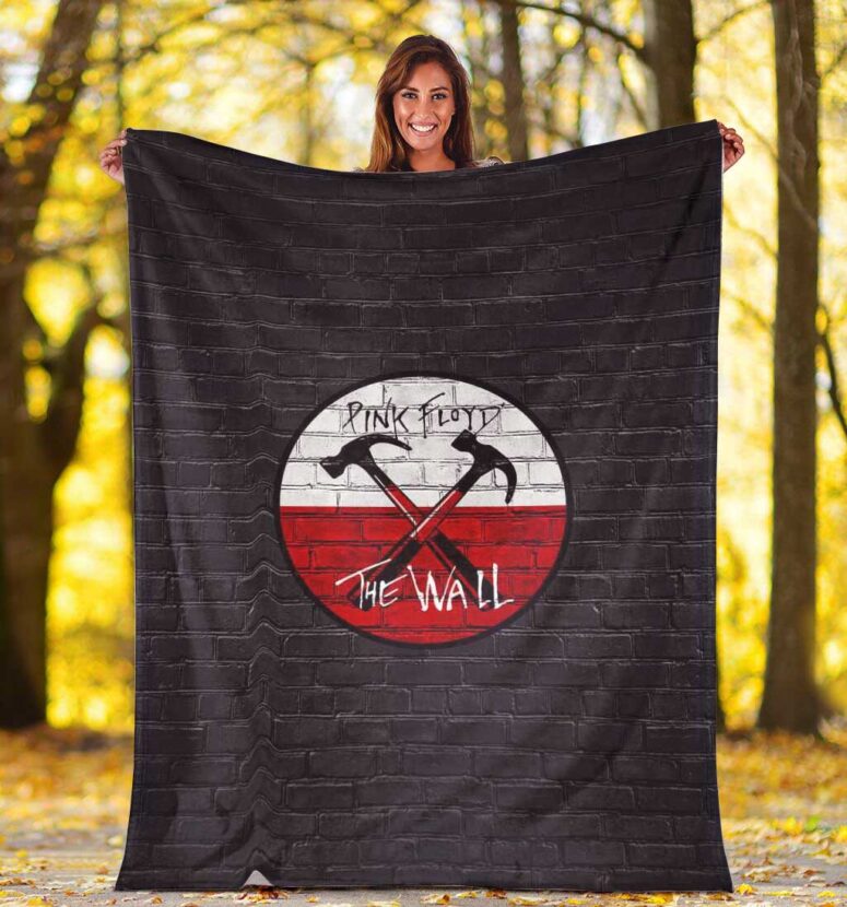 Pink Floyd Fleece Blanket - The Wall Emblem on Brick Background Premium