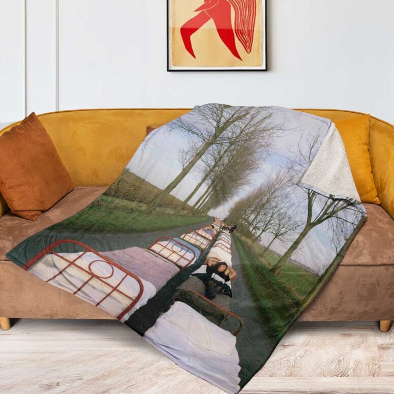 Pink Floyd Fleece Blanket - A Resting Pose Premium