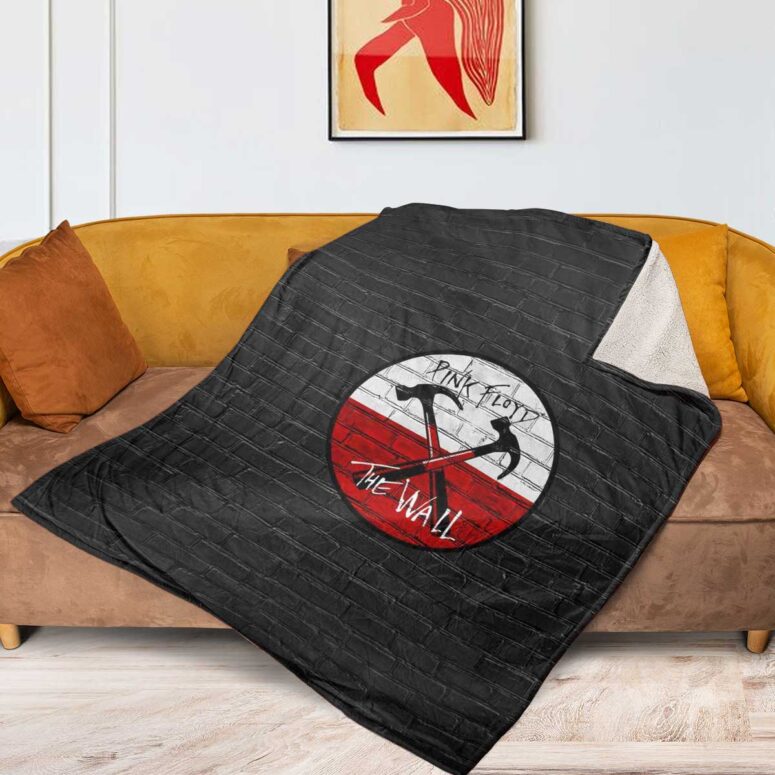 Pink Floyd Fleece Blanket - The Wall Emblem on Brick Background Premium