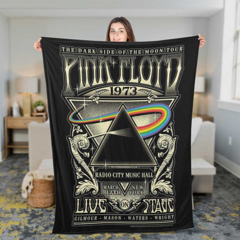 Pink Floyd Fleece Blanket - Dark Side of The Moon Tour 1973 Pink Floyd Fleece Blanket - Dark Side of The Moon Tour 1973