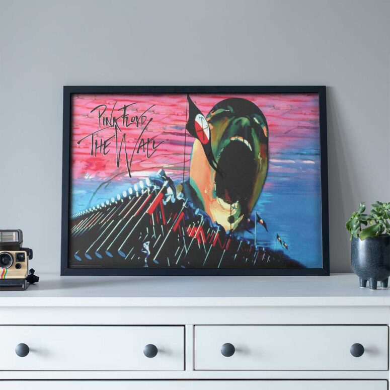 Pink Floyd Poster - The Wall Hammers and Scream Pink Floyd Poster - The Wall Hammers and Scream