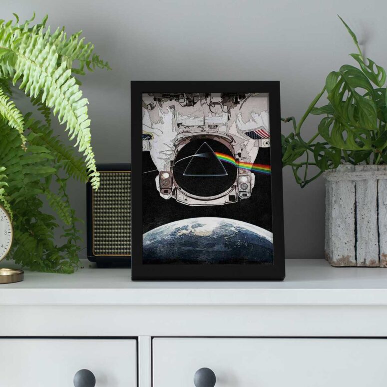 Pink Floyd Poster - Dark Side Of The Moon Astronaut Pink Floyd Poster - Dark Side Of The Moon Astronaut
