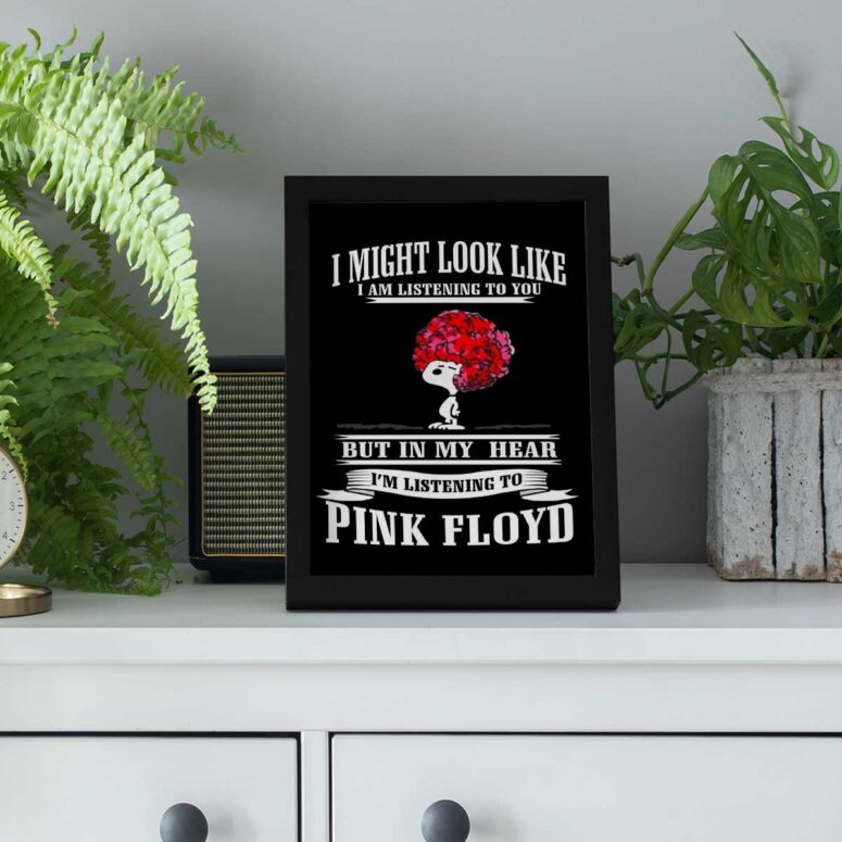 Pink Floyd Poster - Im Listening to Pink Floyd Snoopy