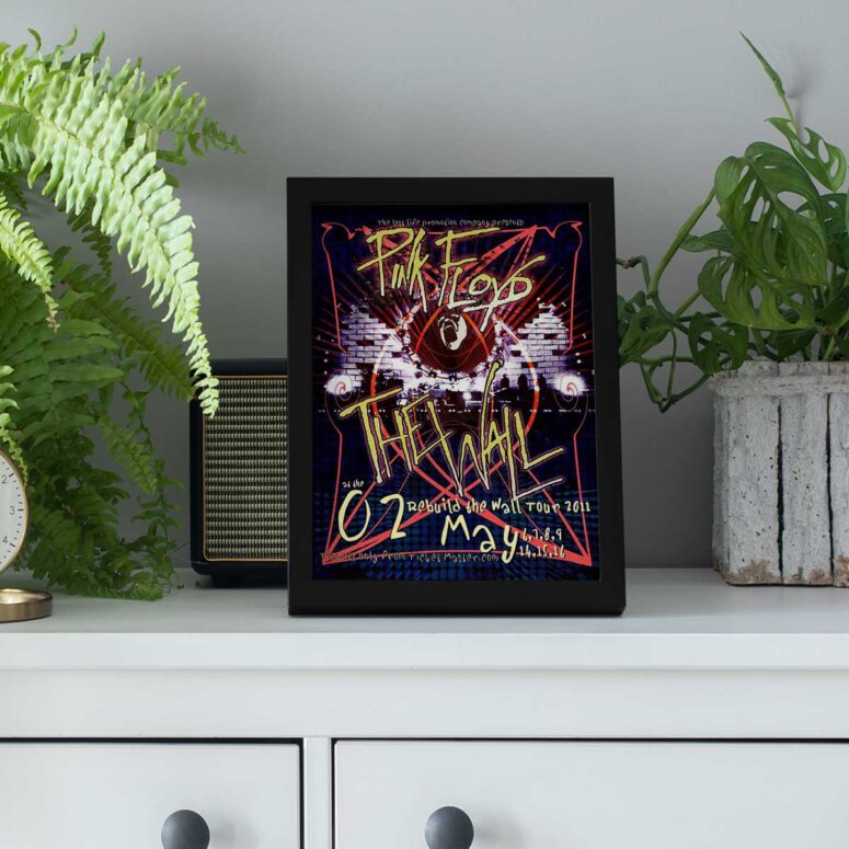 Pink Floyd Poster - Rebuild the Wall Tour 2011 Pink Floyd Poster - Rebuild the Wall Tour 2011