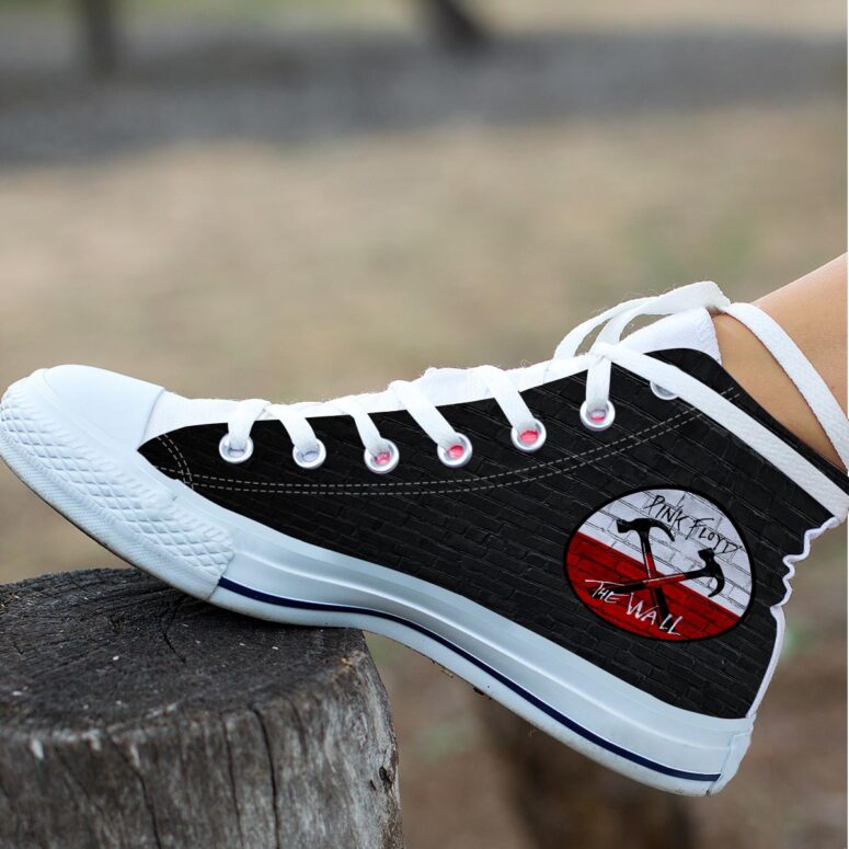 The Wall Emblem on Brick Background - Pink Floyd Canvas Shoes The Wall Emblem on Brick Background - Pink Floyd Canvas Shoes