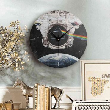 Pink Floyd Wooden Clock - Dark Side Of The Moon Astronaut