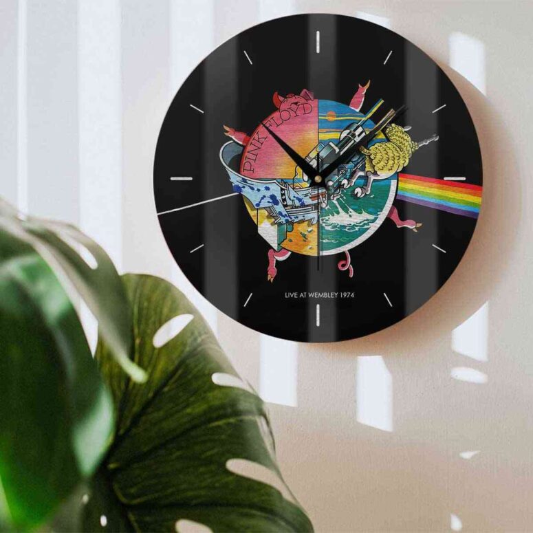 Pink Floyd Wooden Clock - Wish You Were Here Live At WemBley 1974 Pink Floyd Wooden Clock - Wish You Were Here Live At WemBley 1974