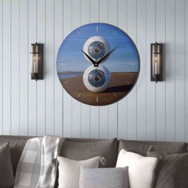 Pink Floyd Wooden Clock - Pulse in Reallife beach