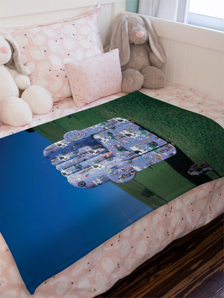 Characters Chair Pink Floyd Velveteen Plush Blanket Characters Chair Pink Floyd Velveteen Plush Blanket