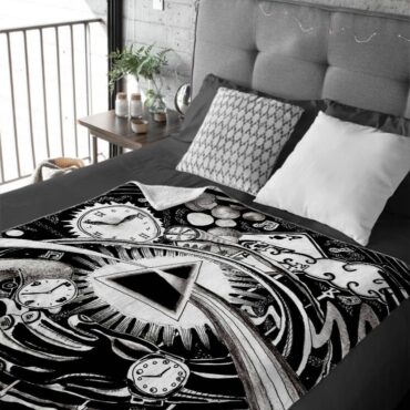 DSOTM Hand Draw Art Pink Floyd Velveteen Plush Blanket