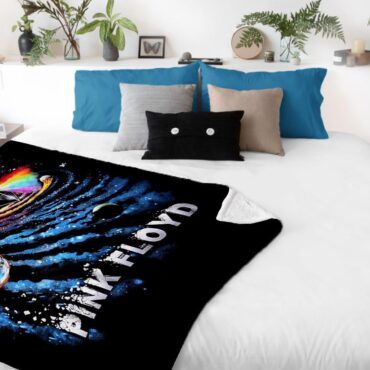 DSOTM Universe of Chaos Pink Floyd Velveteen Plush Blanket