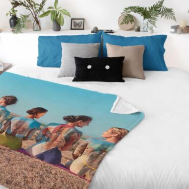 Outback Catalogue Pink Floyd Velveteen Plush Blanket