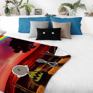 Snoopy Dark side of the moon Eclipse Galaxy Pink Floyd Velveteen Plush Blanket