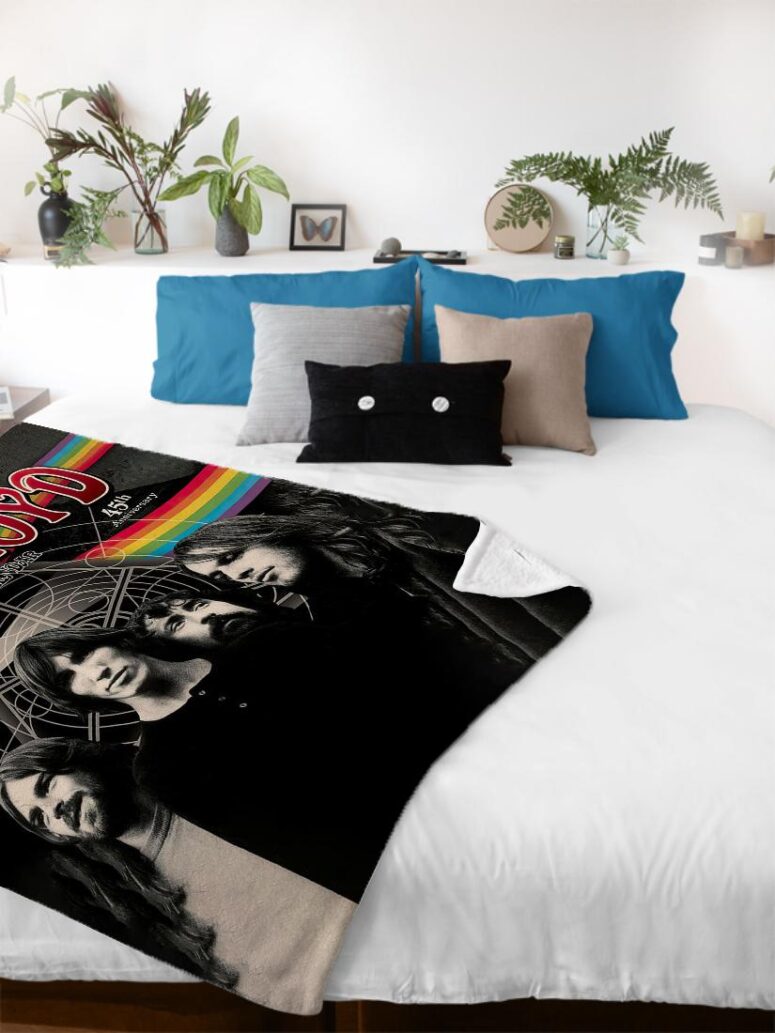 The Dark Side Of The Moon 45th Anniversary Pink Floyd Velveteen Plush Blanket The Dark Side Of The Moon 45th Anniversary Pink Floyd Velveteen Plush Blanket