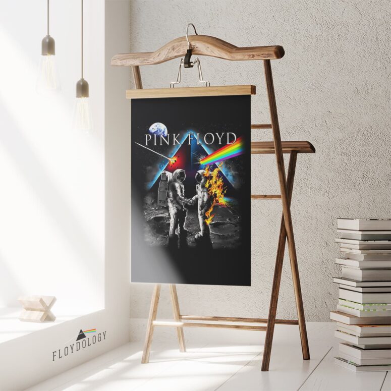 Pink Floyd Wish You Were Here DSOTM Astronaut Handshake Poster Pink Floyd Wish You Were Here DSOTM Astronaut Handshake Poster