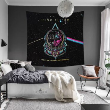 Pink Floyd May 4th 1988 Raleigh North Carolina Sparkle Foil Variant Tapestry