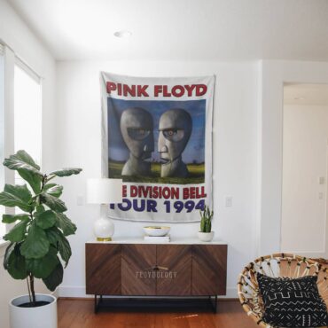 Pink Floyd Division Bell 1994 Tour Vintage front Tapestry