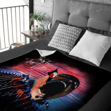 Pink Floyd The Wall Hammers and Scream Velveteen Plush Blanket