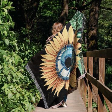 The Sunflower cry Painting Woven Blanket