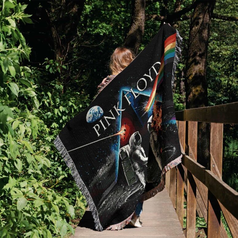 Wish You Were Here DSOTM Astronaut Handshake Woven Blanket Wish You Were Here DSOTM Astronaut Handshake Woven Blanket