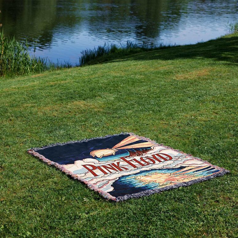 Pink Floyd Oakland Coliseum 1977 Artwork Expand Woven Blanket
