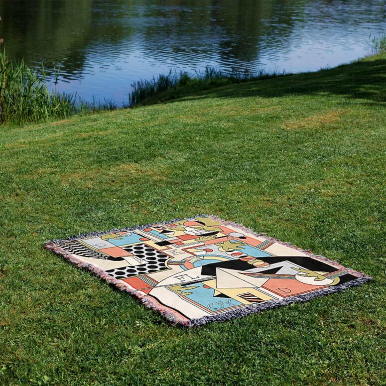 The Dark side Of The Moon Live Debut 50th Anniversary Woven Blanket