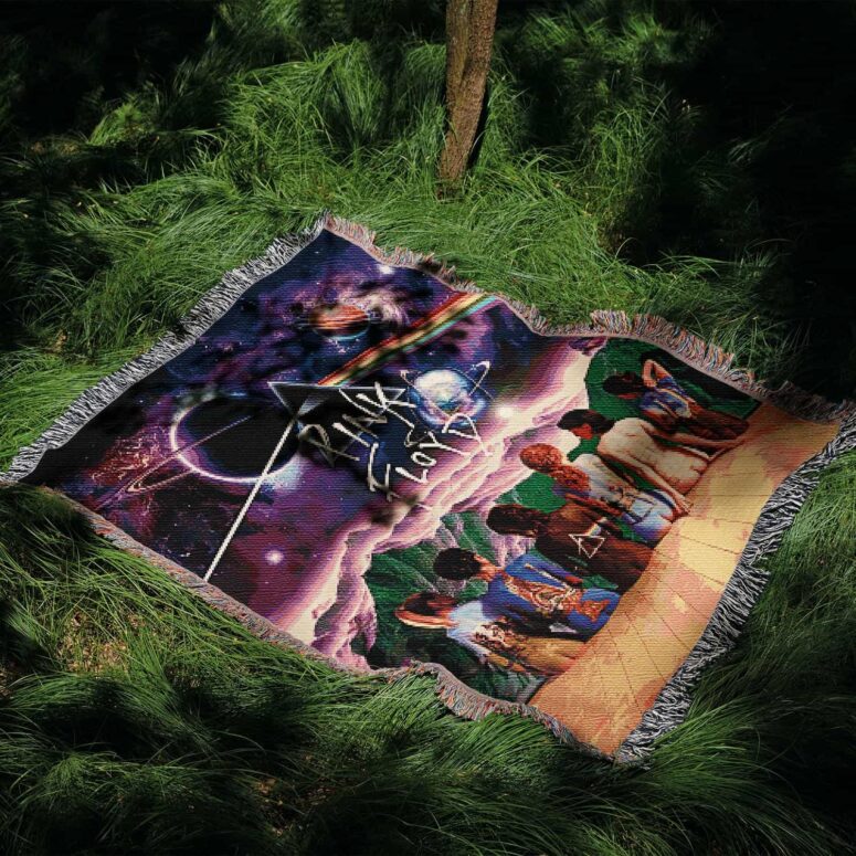 Album Illustration Back Art DSOTM Woven Blanket