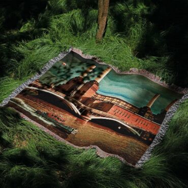 Flying Pig at Battersea Power Station Woven Blanket