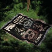 Woven Blanket 05 Memento Mori Pink Floyd Live At Pompeii - OtherBrick