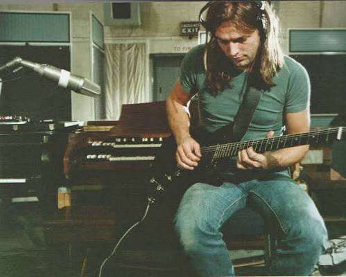 David Gilmour Pink Floyd During The Recording Echoes 1971. - OtherBrick