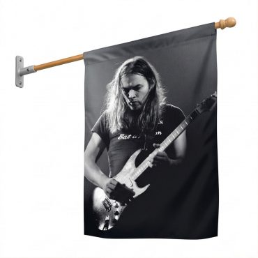 Pink Floyd Flag - Gilmour at Earls Court with the Black Strat 1973