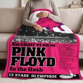 Pink Floyd Fleece Blanket - En Chair Et En Os Le Stade Olympique In The Flesh Concert