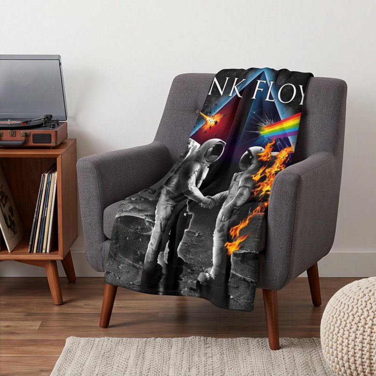 Pink Floyd Fleece Blanket - Wish You Were Here DSOTM Astronaut Handshake Pink Floyd Fleece Blanket - Wish You Were Here DSOTM Astronaut Handshake