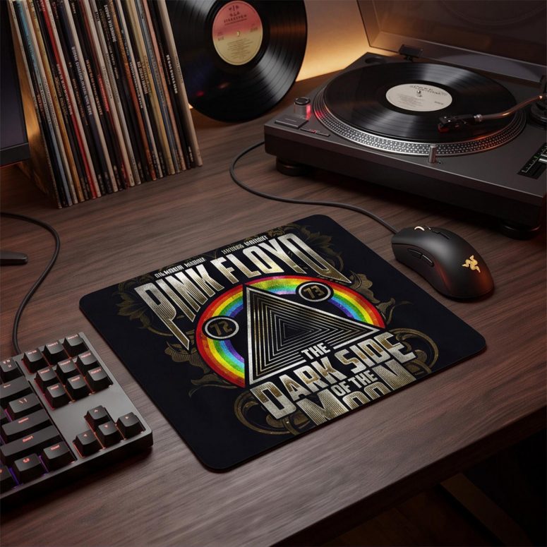 Pink Floyd Mousepad - Dark Side Of The Moon 1972 1973 Pink Floyd Mousepad - Dark Side Of The Moon 1972 1973