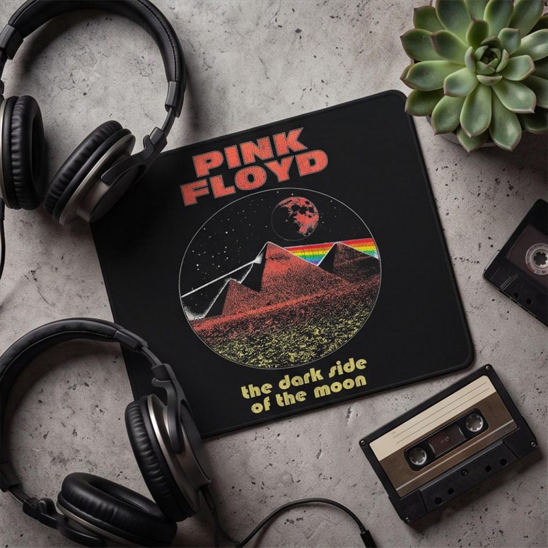 Pink Floyd Mousepad - DSOTM50 Pyramid Pink Floyd Mousepad - DSOTM50 Pyramid