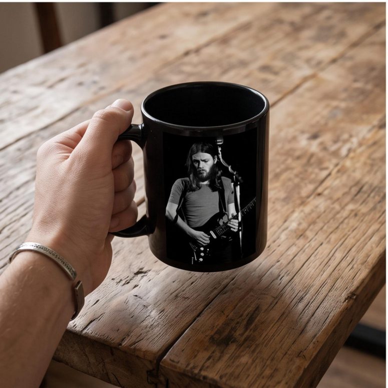 Pink Floyd Mug - David Gilmour Live In Concert 1974 Pink Floyd Mug - David Gilmour Live In Concert 1974