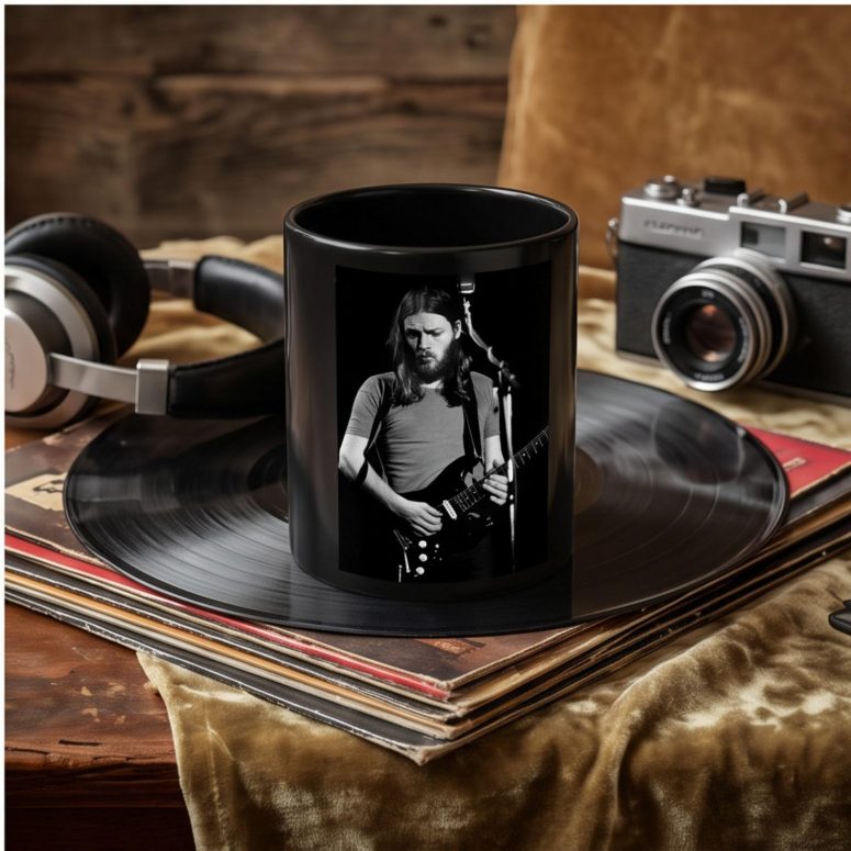 Pink Floyd Mug - David Gilmour Live In Concert 1974 Pink Floyd Mug - David Gilmour Live In Concert 1974