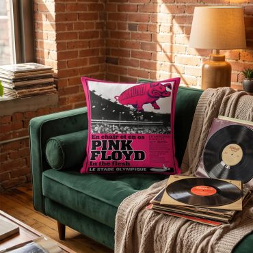 Pink Floyd Pillow Cover - En Chair Et En Os Le Stade Olympique In The Flesh Concert