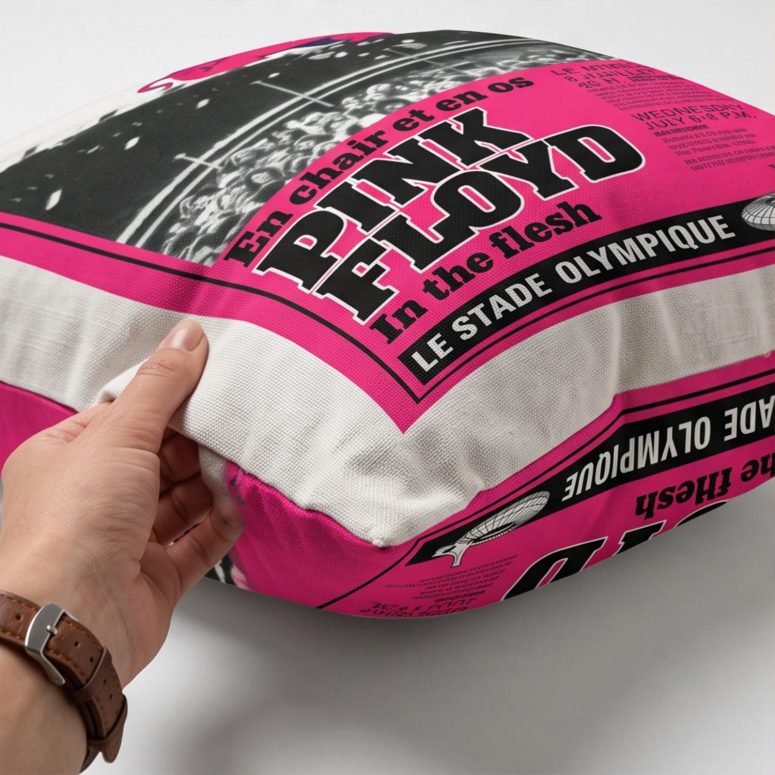 Pink Floyd Pillow Cover - En Chair Et En Os Le Stade Olympique In The Flesh Concert