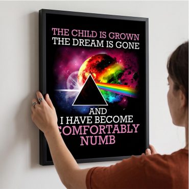 Pink Floyd Poster - Comfortably Numb The Child Is Grown The Dream Is Gone