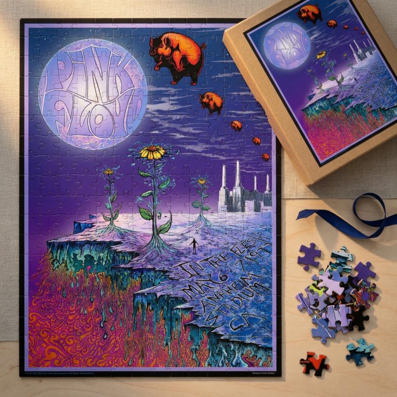 Pink Floyd Puzzle - In The Flesh Tour 1977 Anaheim Stadium LA CA Pink Floyd Puzzle - In The Flesh Tour 1977 Anaheim Stadium LA CA