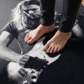 Pink Floyd Rug - Gilmour at Earls Court with the Black Strat 1973 Pink Floyd Rug - Gilmour at Earls Court with the Black Strat 1973