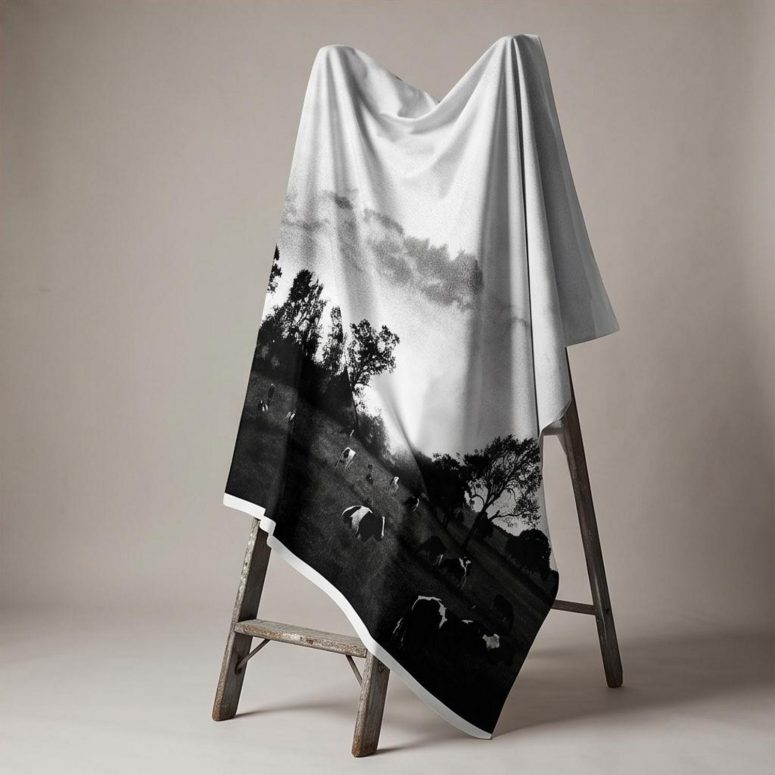 Pink Floyd tapestry - Cow Field Pink Floyd tapestry - Cow Field